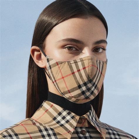 masque de protection burberry|Burberry launches face masks .